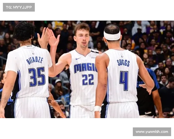 湖人队再度出击,轻松击败魔术 湖人队再度出击,轻松击败魔术