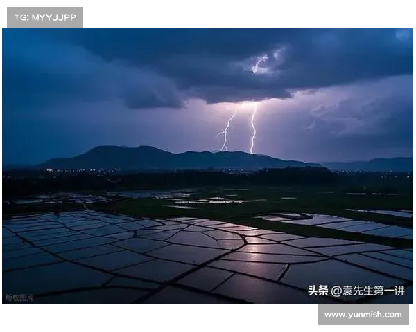 江苏南通突现巨响连发,居民房屋震动不止,网友惊呼“晴天打雷?” 江苏南通突现巨响连发,居民房屋震动不止,网友惊呼“晴天打雷?”