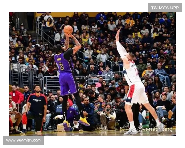 湖人队三分球稳定,最终获胜 湖人队三分球稳定,最终获胜