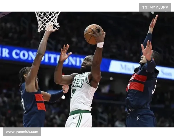 热火在主场战胜凯尔特人,豪取四连胜 热火在主场战胜凯尔特人,豪取四连胜