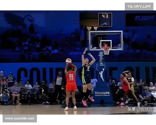 逆天操作!WNBA前锋上演天龙 裁判竟视而不见(天龙对比裁决) 逆天操作!WNBA前锋上演天龙 裁判竟视而不见(天龙对比裁决)